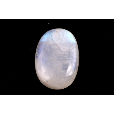 Vrtaný kabošon Moonstone č.V19 (33x22x9mm)