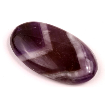 Vrtaný kabošon Ametyst Chevron č.V51 (45x26x8mm)