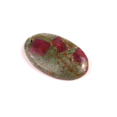 Vrtaný kabošon Rubín ve Fuchsitu č.V53 (30x18x5mm)