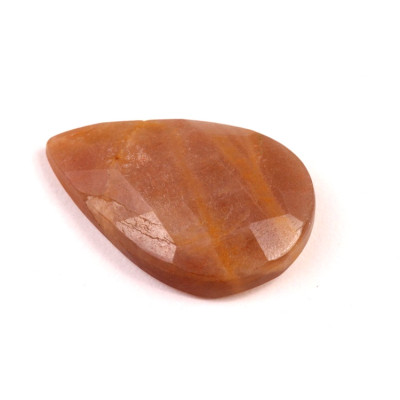 Kabošon Broušený Sunstone č.7768 (36x24x7mm)