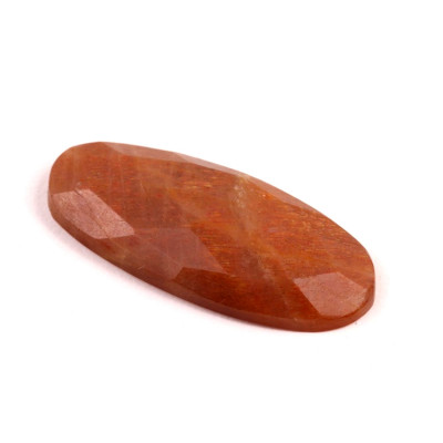 Kabošon Broušený Sunstone č.7776 (39x18x6mm)