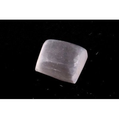 Kabošon White Selenite č.8465 (17x15x9mm)