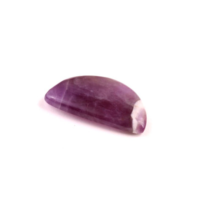 Kabošon Amethyst Chevron č.4610 (28x15x5mm)