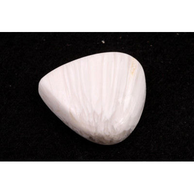 Kabošon White Scolecite č.8500 (26x26x8mm)