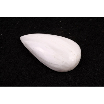 Kabošon White Scolecite č.8502 (30x18x7mm)