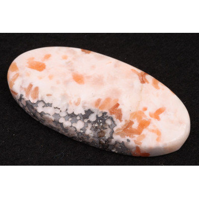 Kabošon Scolecite č.5310 (49x25x6mm)